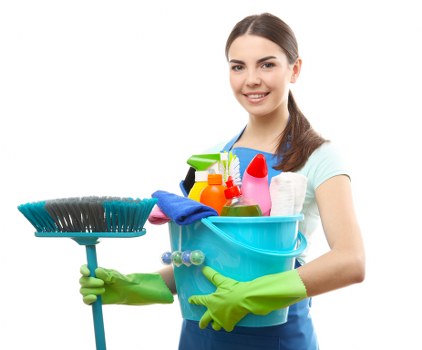Weekly regular cleaning routine with supplies and checklist